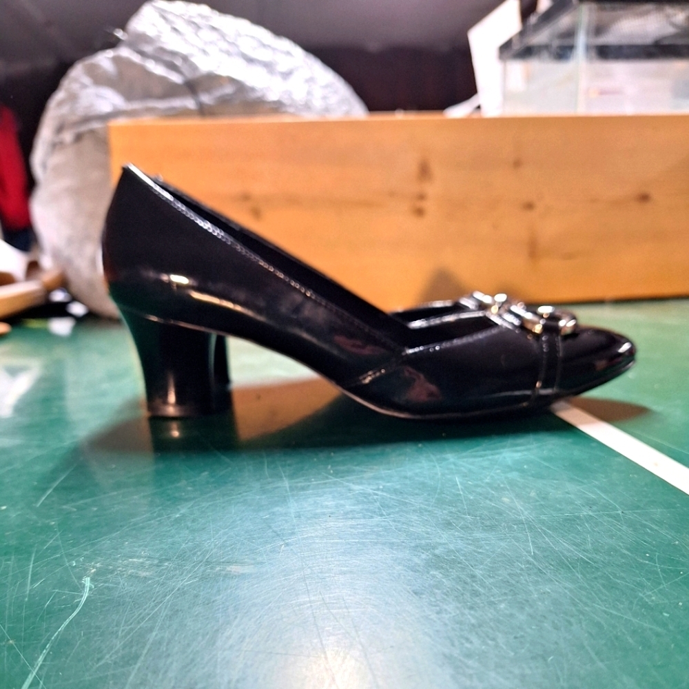 East 5th black dress shoes size 8M